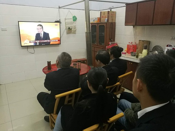 都镇湾法庭好执行团队.jpg